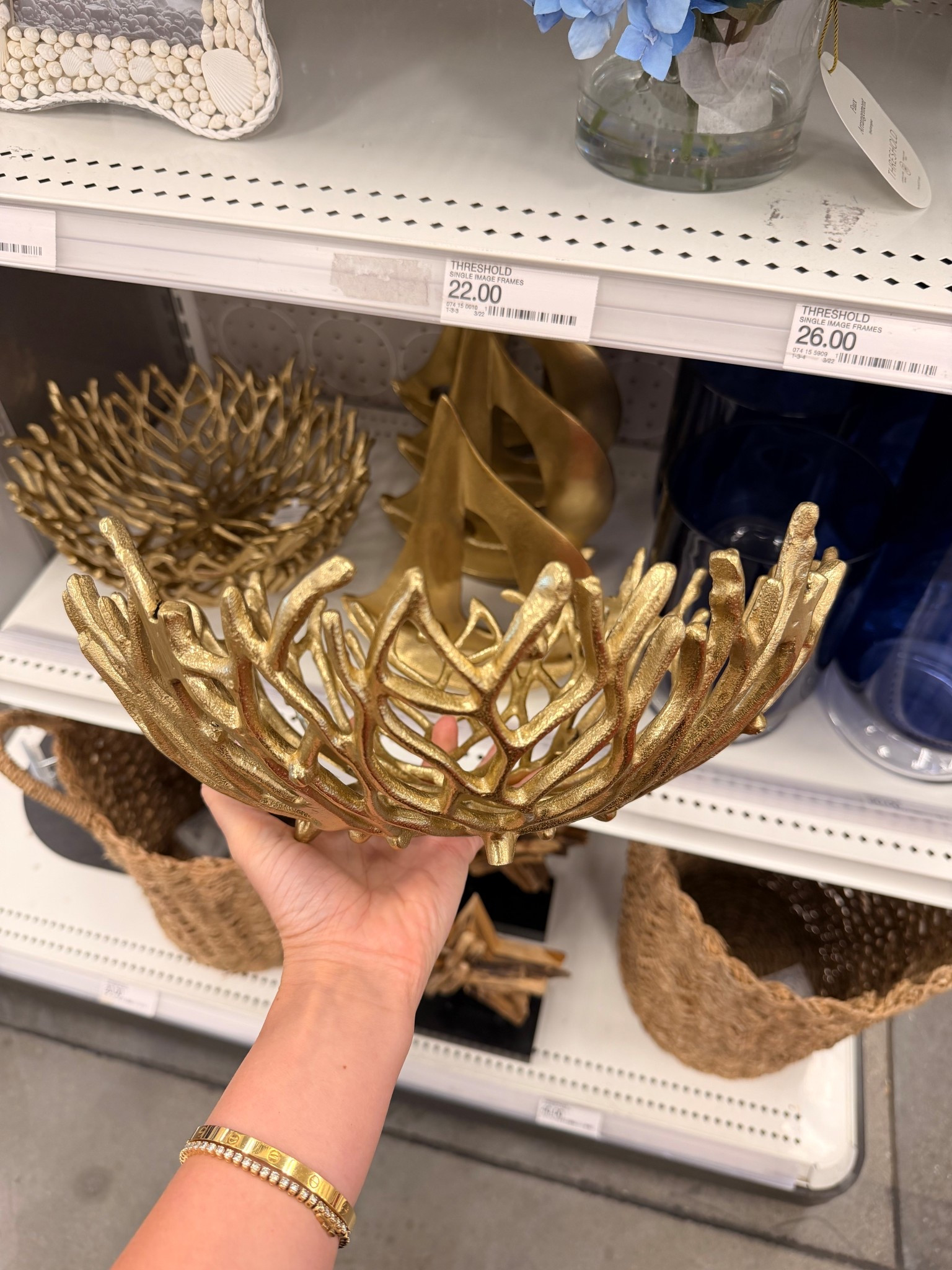 I wish I had some where to put this coral bowl 😍

#LTKSeasonal #LTKHome #LTKdayinmylife