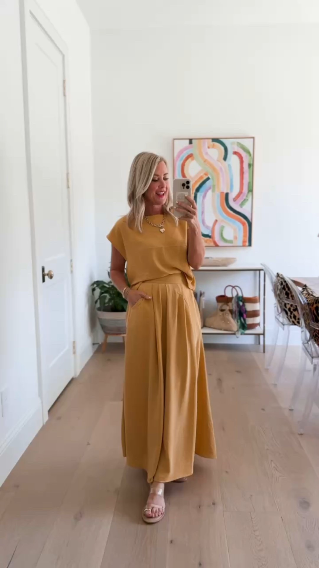 Size small set

#LTKFindsUnder50 #LTKSeasonal #LTKOver40