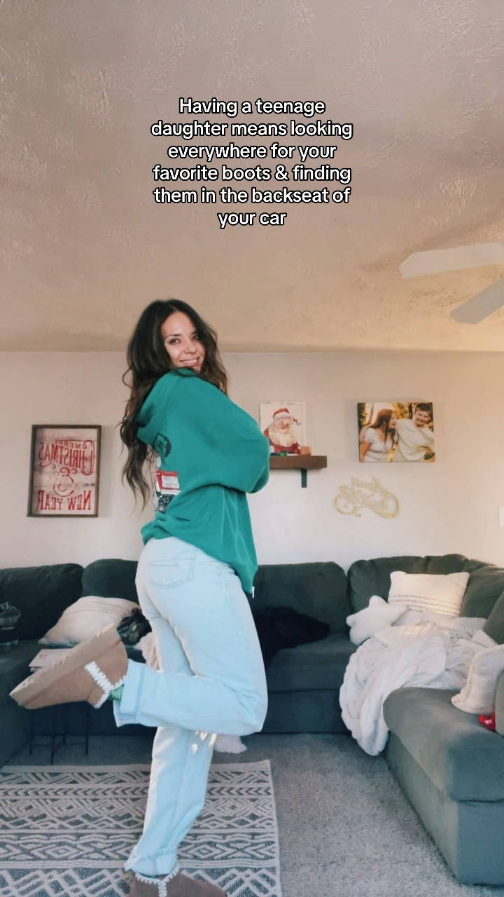 My favorite holiday sweater & jeans!! 

#LTKstyletip #LTKSeasonal #LTKbeauty