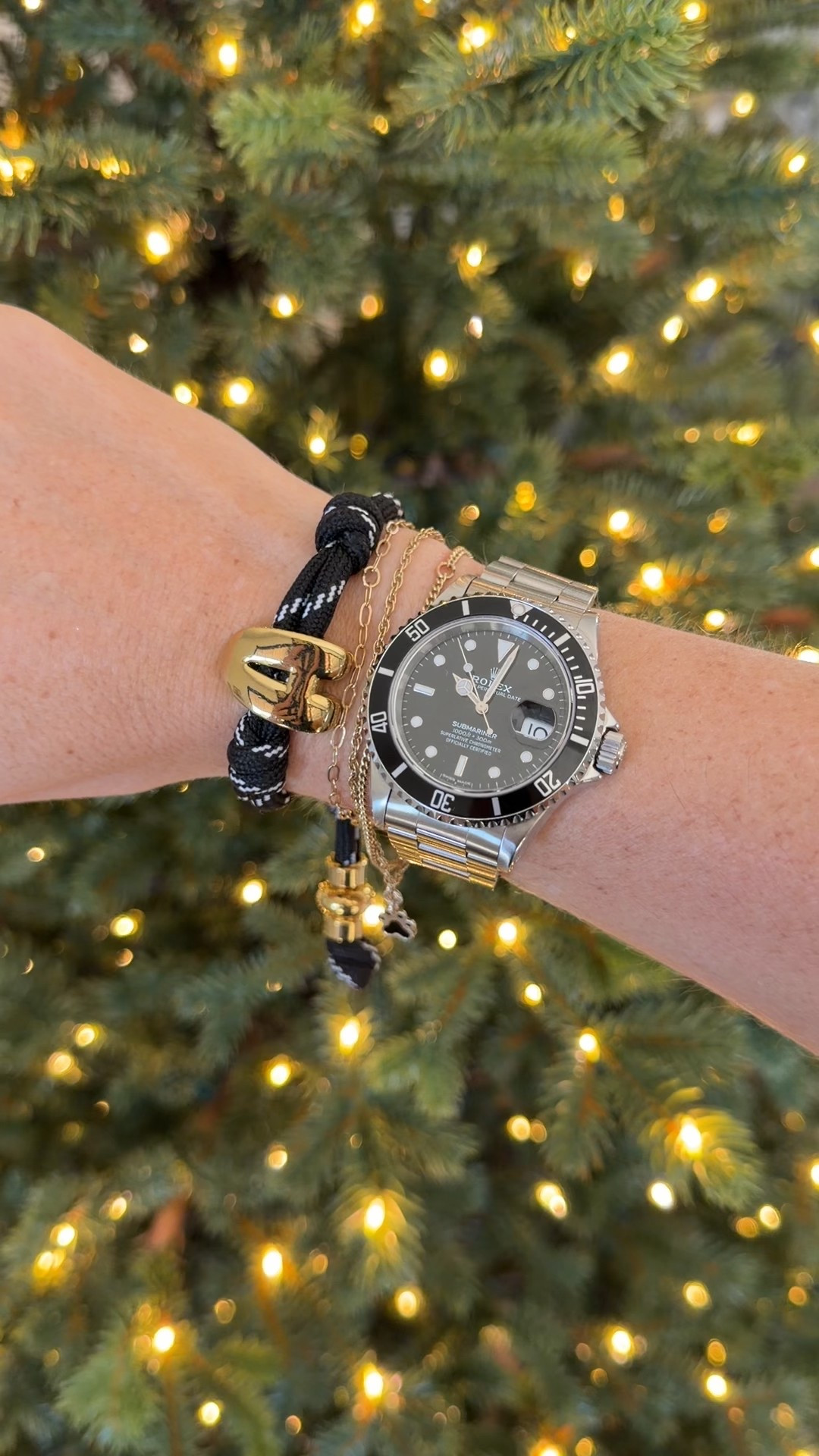 These initial bracelets make the best Christmas gifts and they’re all 25% off along with all of baublebar’s custom gifts!! 

#LTKCyberWeek #LTKGiftGuide #LTKHoliday