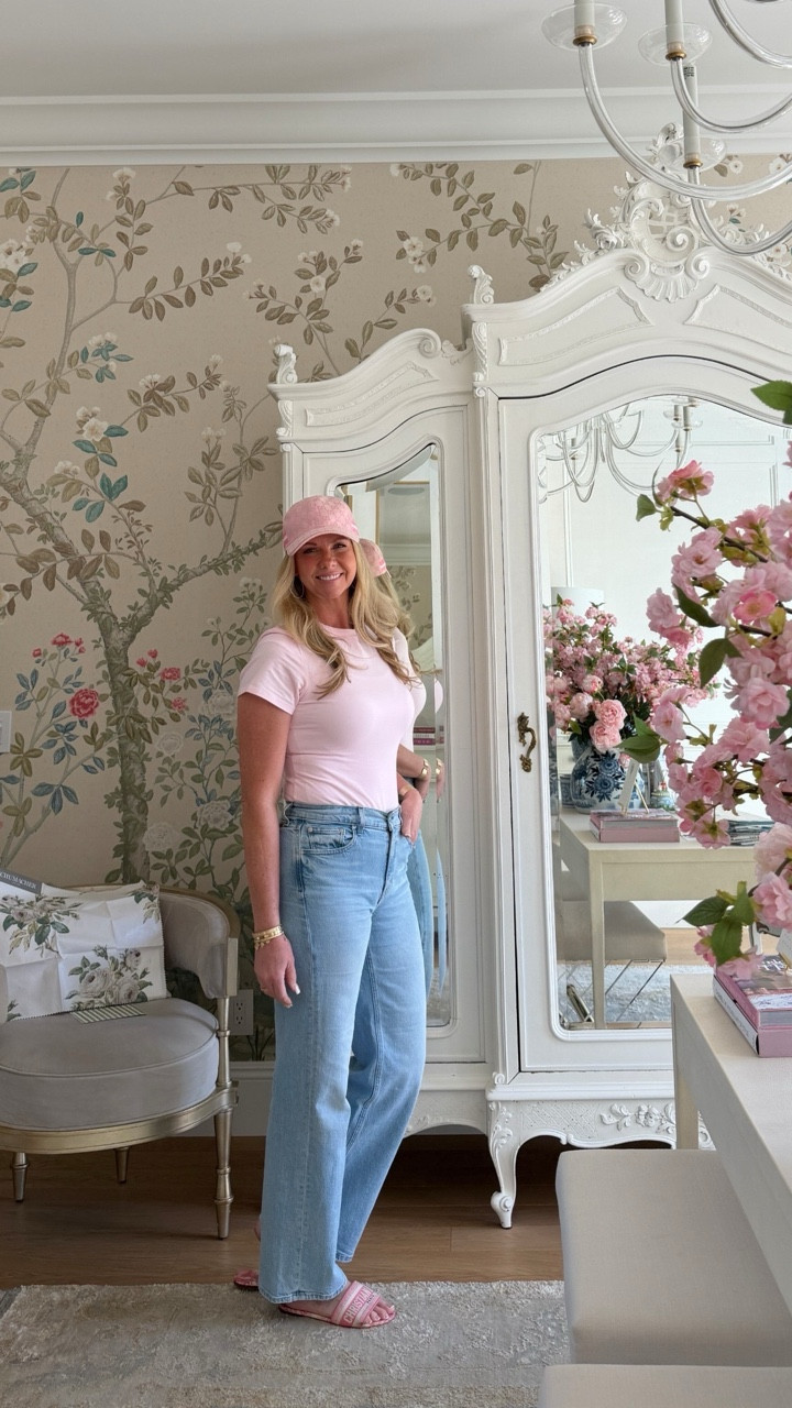 This short sleeve T-shirt is one of my favorite basics ever! It’s so good that I own it in several other colorways.

#LTKootd #LTKdayinmylife #LTKgrwm