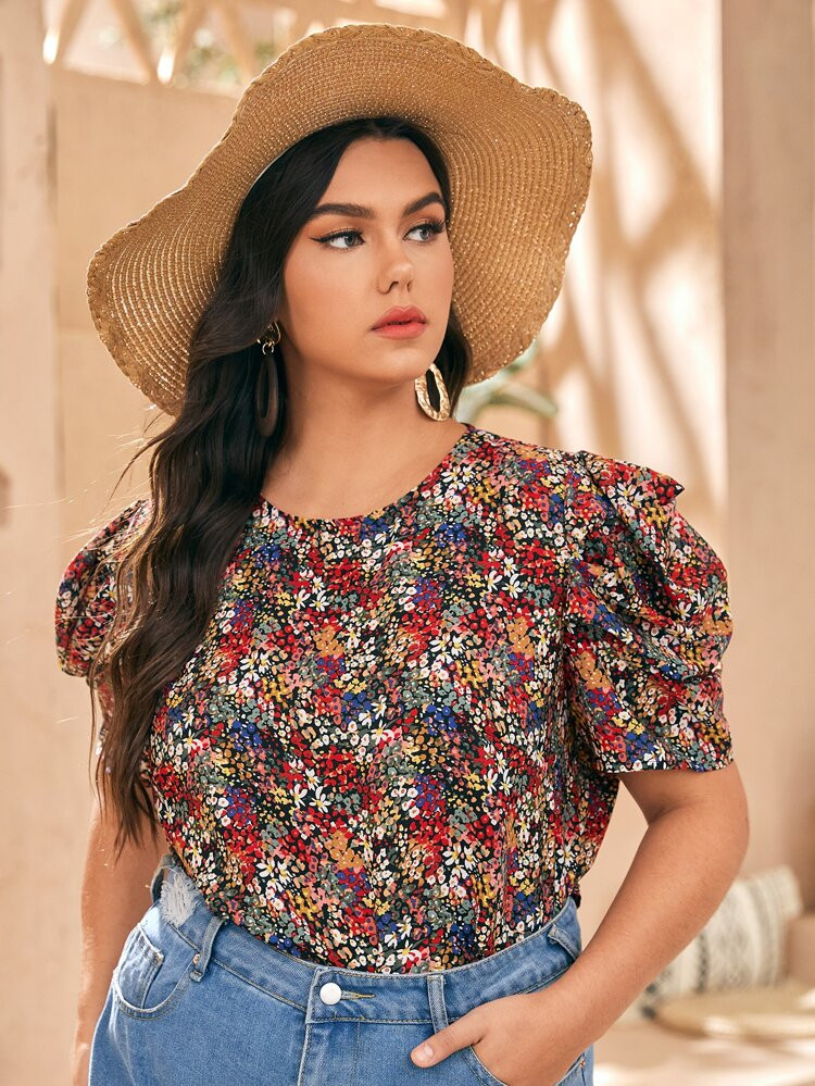 SHEIN Plus Ditsy Floral Print Puff Sleeve Blouse | SHEIN