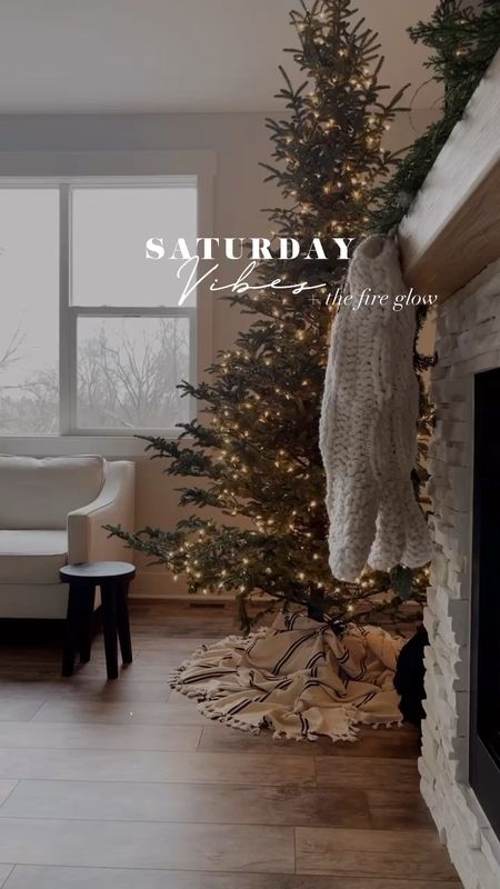 Christmas Living room 
Tree skirt, stocking, side table, minimalist style, home decor, living room, Christmas home, 

#LTKHoliday #LTKhome #LTKSeasonal