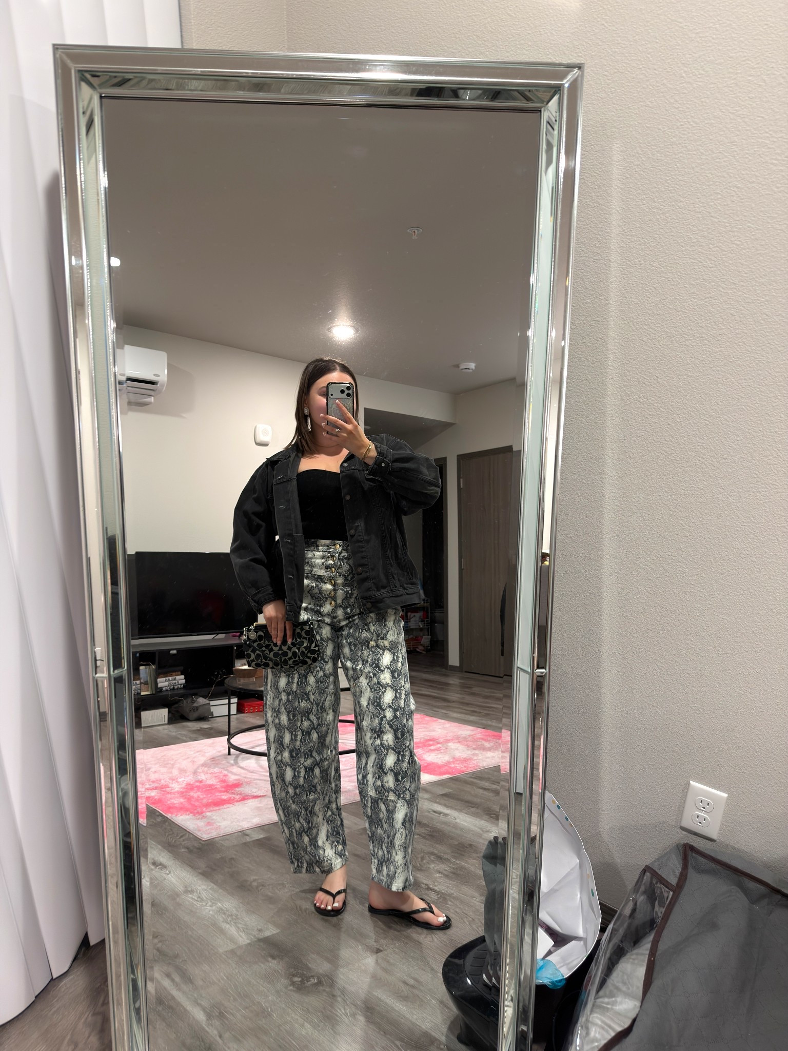 What I wore to girls night out with a bunch of new friends! The base of the look is Walmart X Devil Wears Prada 2 and I am OBSESSED 🖤

I’m wearing a M bandeau, size 12 jeans, men’s XL jacket and size 9 sandals

#LTKMidsize #LTKgrwm #LTKootd