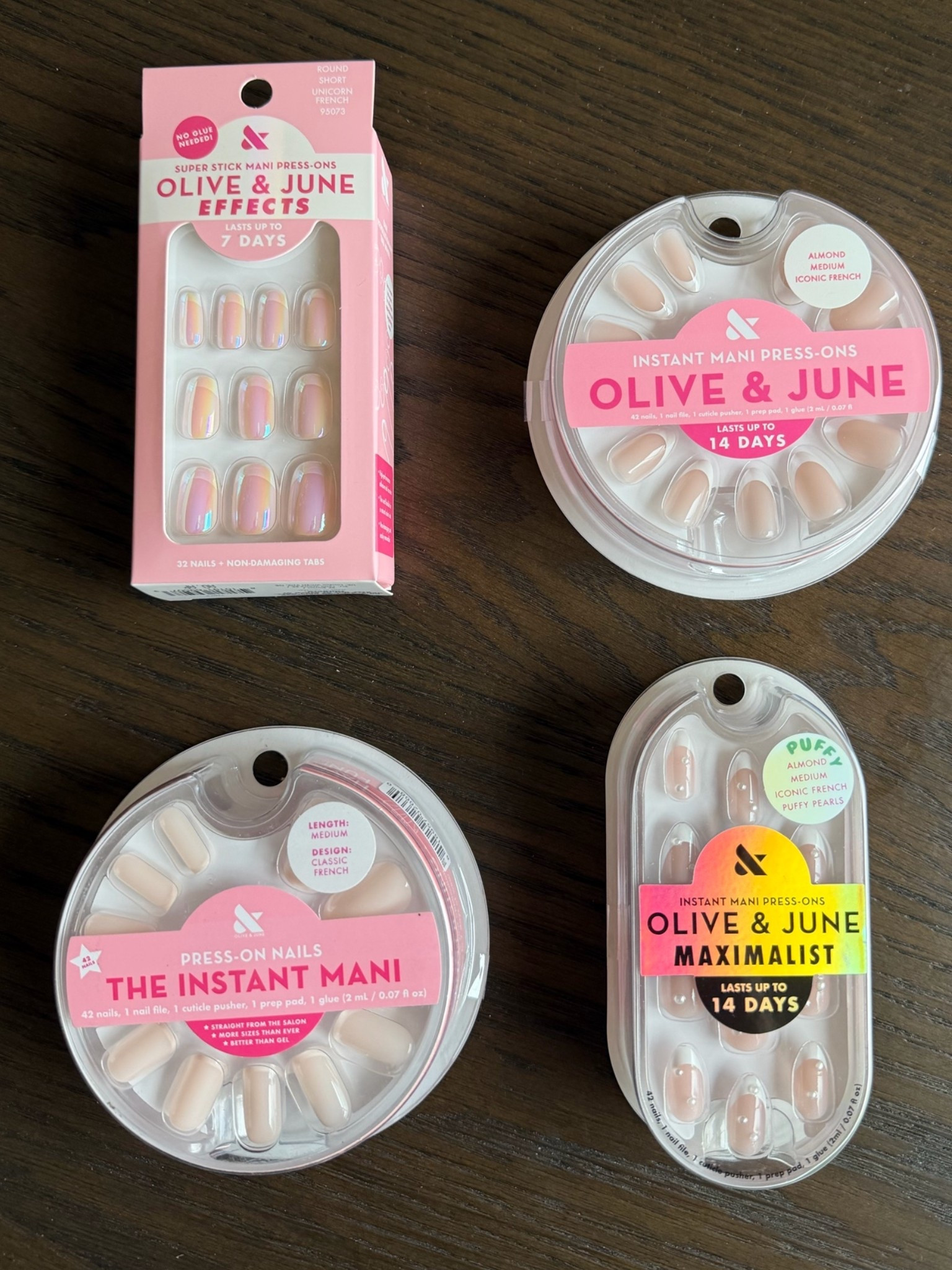 The cutest olive and June press on nails