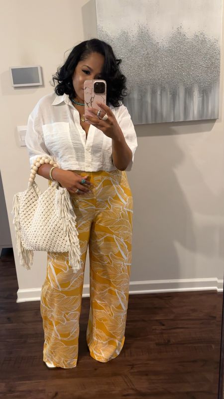 Easy Vacay Looks❤️
Top is old Zara but any white top would do. 
Pants wearing an XL tall girl friendly I’m a size 14-16 
All the jewelry is Mack & Myyles check my IG link and use my code DIVA. Lmk if any questions 😘

#LTKSeasonal #LTKstyletip #LTKmidsize