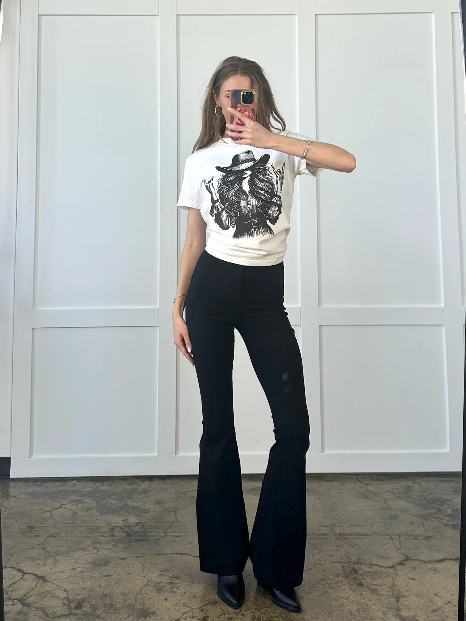 Fiona High Waisted Bell Bottom Flare Jeans - Black | Willow Boutique