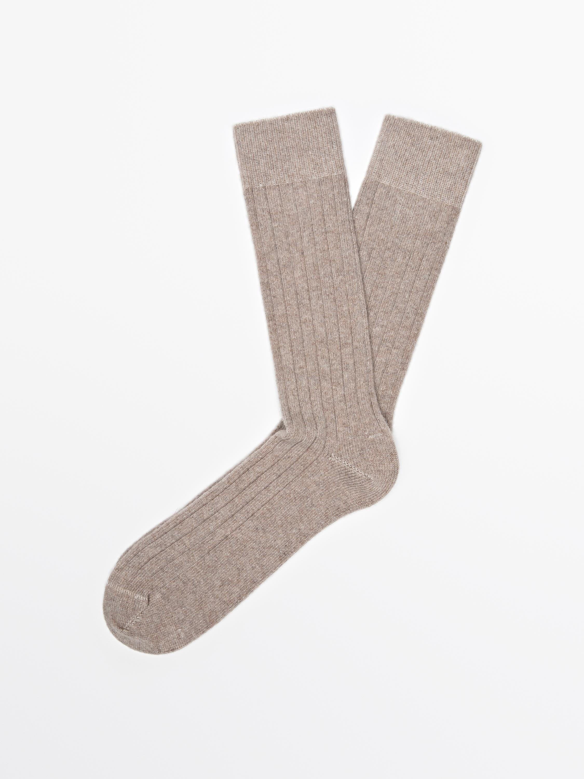 Gerippte Socken aus Wolle und Kaschmir | Massimo Dutti DE