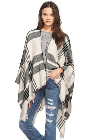 Junior Women's Bp. Plaid Poncho, Size One Size - Black | Nordstrom