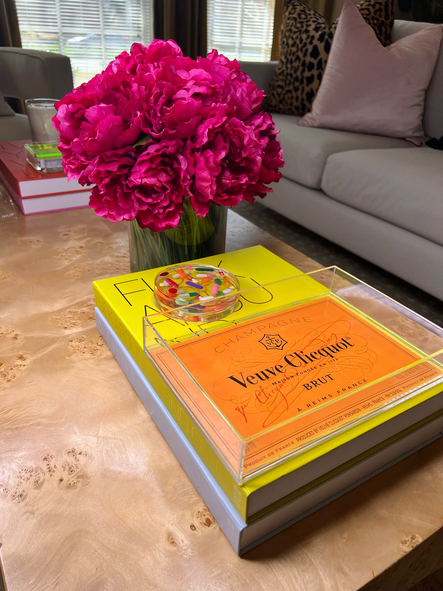Tart by Taylor small pop the bubbly tray and pills + gold coasters. Both under $100! 

#LTKhome #LTKstyletip #LTKunder100