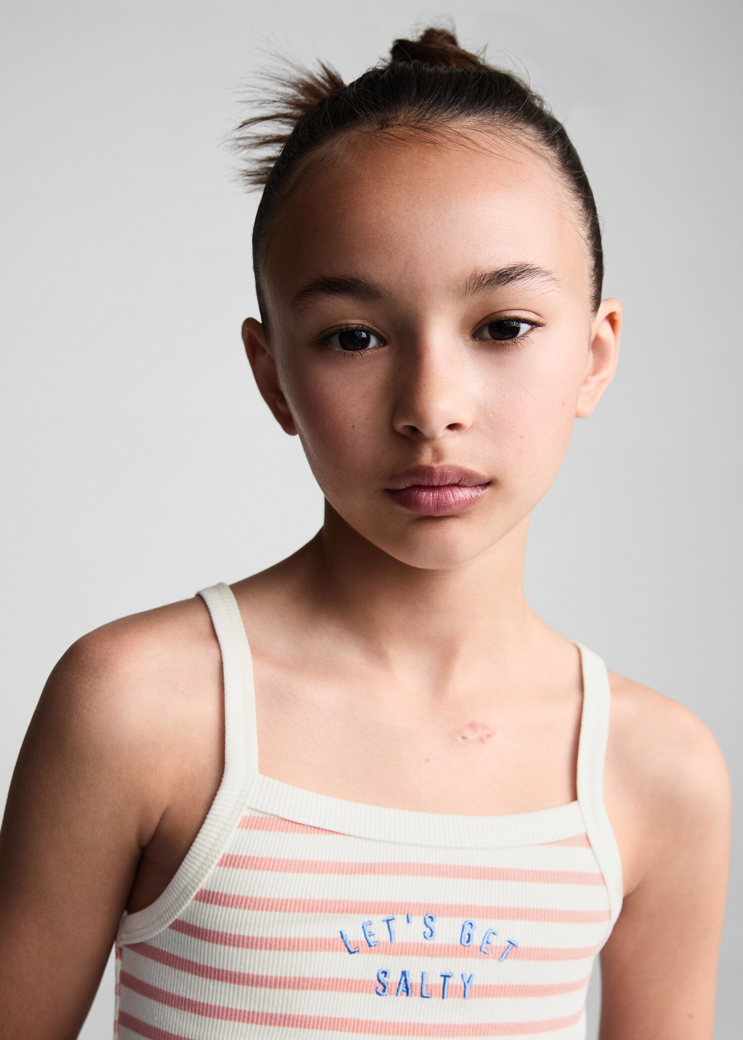 Striped strap T-shirt | MANGO (US)