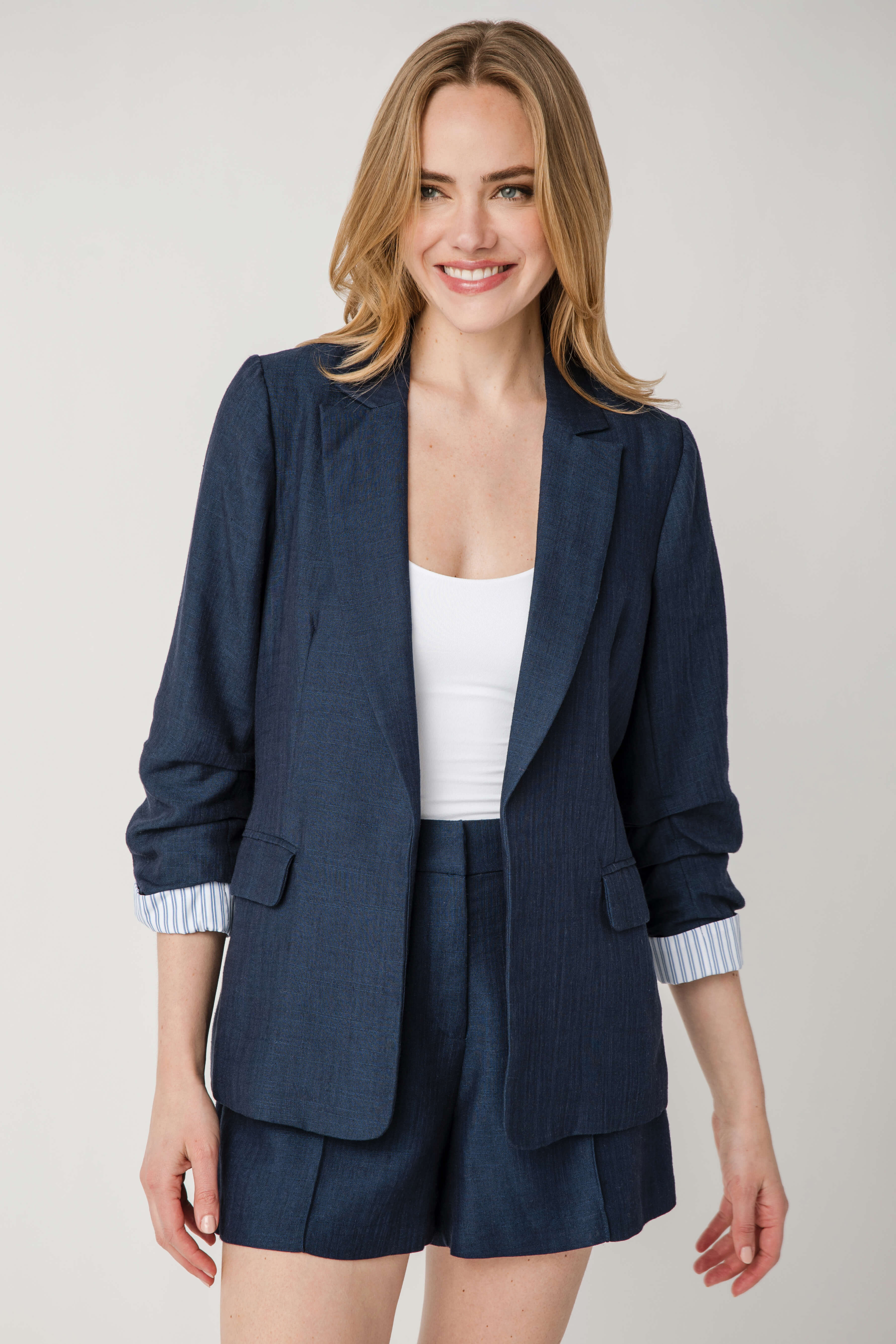 Skies Are Blue Linen Blazer | Social Threads