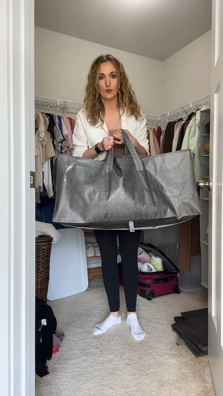 The best thing I’ve found on Amazon this year!! Packing bags / storage bags / spring cleaning / amazon home finds / home finds / amazon finds / storage / moving bags / clothes bags / clothes storage

#LTKFind #LTKunder50 #LTKhome