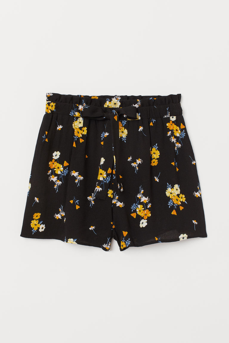 H & M - Shorts with Tie Belt - Black | H&M (US + CA)