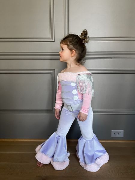 30% off with my code: SARAH30

Nutcracker outfit, Christmas outfit, holiday outfit

#LTKkids #LTKsalealert #LTKHoliday