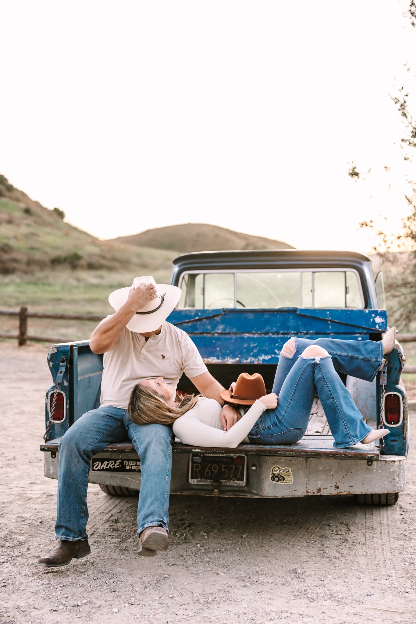 Country vibe for this gorgeous truck 🧡💛 #fallpictures #truckpictures #cowboyvibes #countryvibes #cowboy #cowboyhats #amazonbodysuit #amazoncowboyhat #cowboyboots #hollisterjeans #jeansandboots #cowboyoutfit #countryoutfit 

#LTKHoliday #LTKfindsunder50 #LTKSeasonal