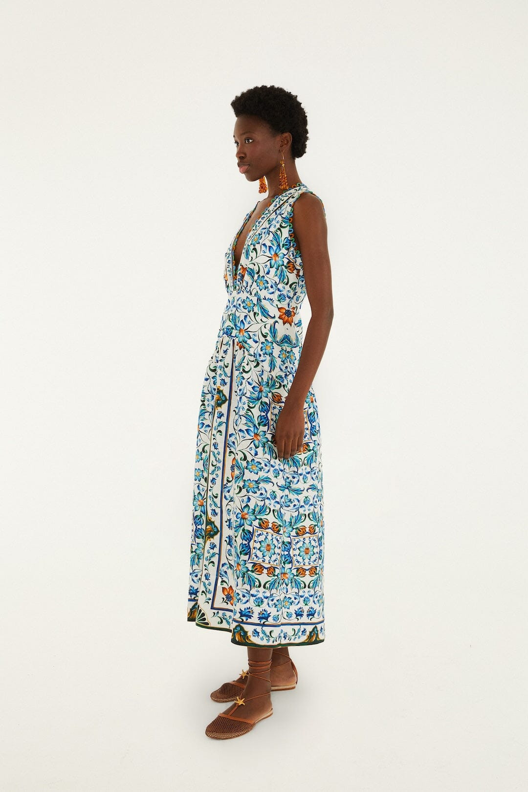 Off-White Flora Tile Scallop Euroflax Premium Linen Maxi Dress | FARM Rio | FarmRio (US)