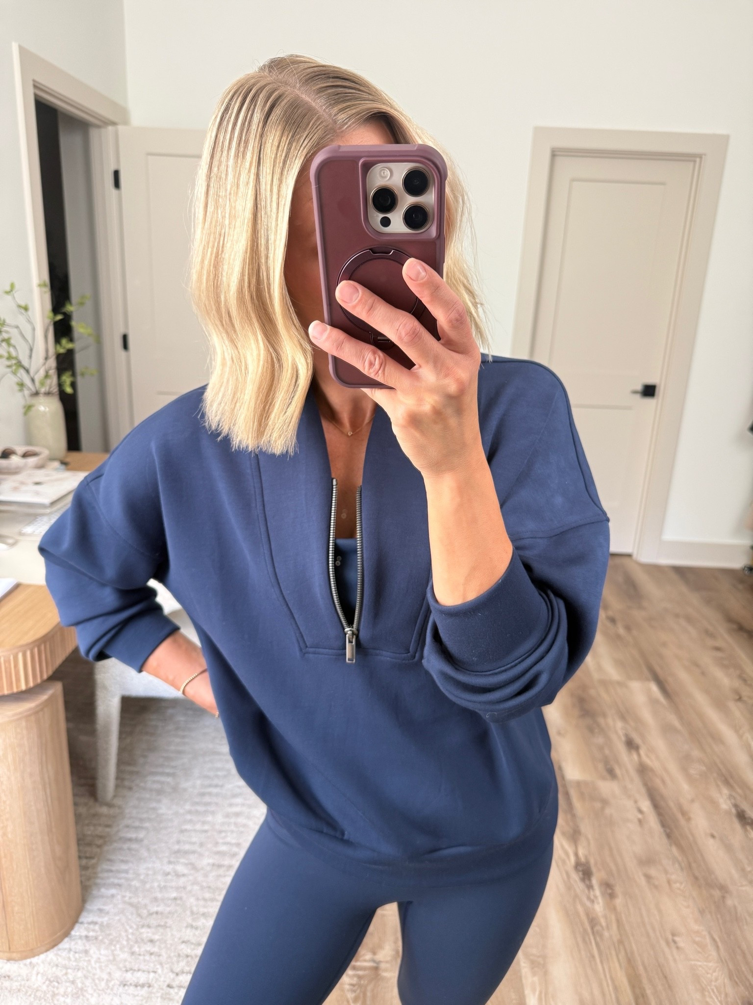 Wearing small leggings (full length), medium 1/2 zip, small cami

@Spanx #sponsored