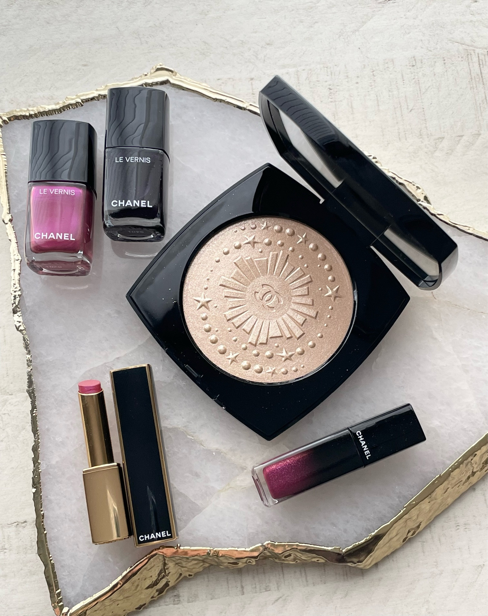 Chanel Holiday 2024 Makeup

#LTKBeauty