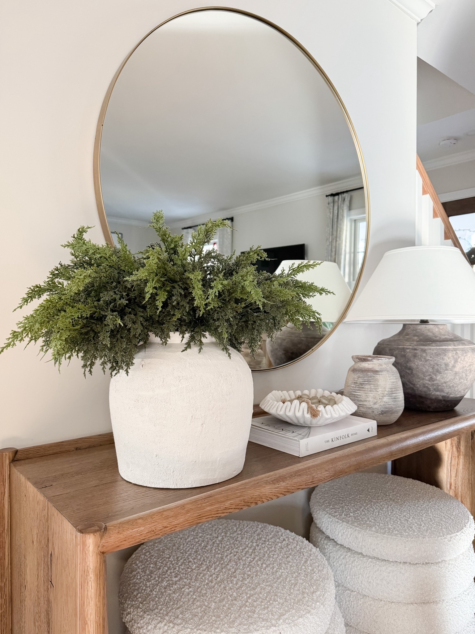 Console Table

Winter living room styling  Home decor  Home  Home decor  Home favorites  Floral vase   Wall Art  Coastal home  coastal home decor  wall mirror  

#LTKHome #LTKFindsUnder50