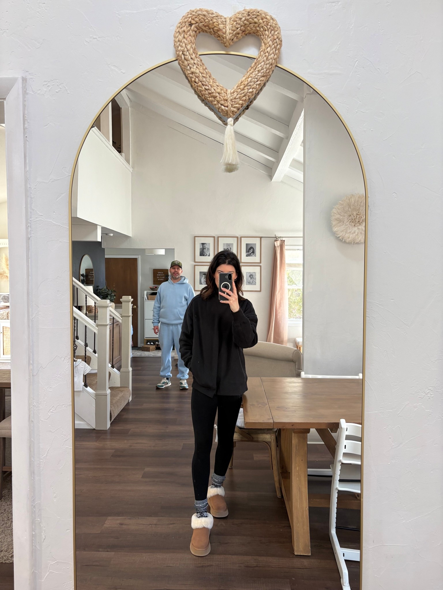 I give this mock neck a 10/10 — and my husband does too. The texture is amazing, the length is perfect, and it even has pockets. Honestly a win all around.

#LTKootd