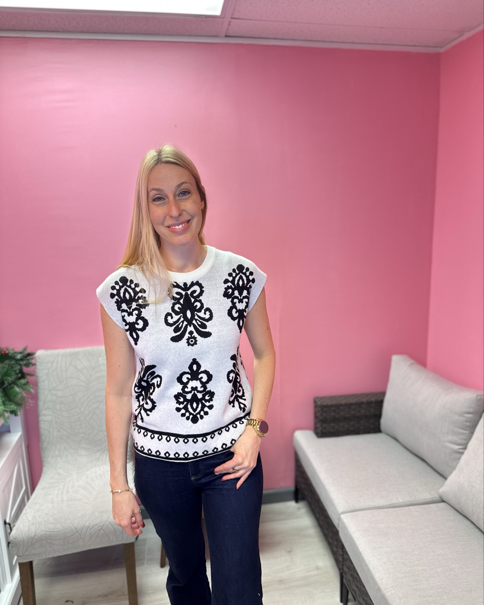 Black and white spring blouse 
🤍 I love the beautiful pattern on it
🤍it does have stretch and is so comfy sweater knit material 
🤍 fits true to size, wearing size small and I am 5’10”

#LTKWorkwear #LTKTall #LTKFindsUnder50