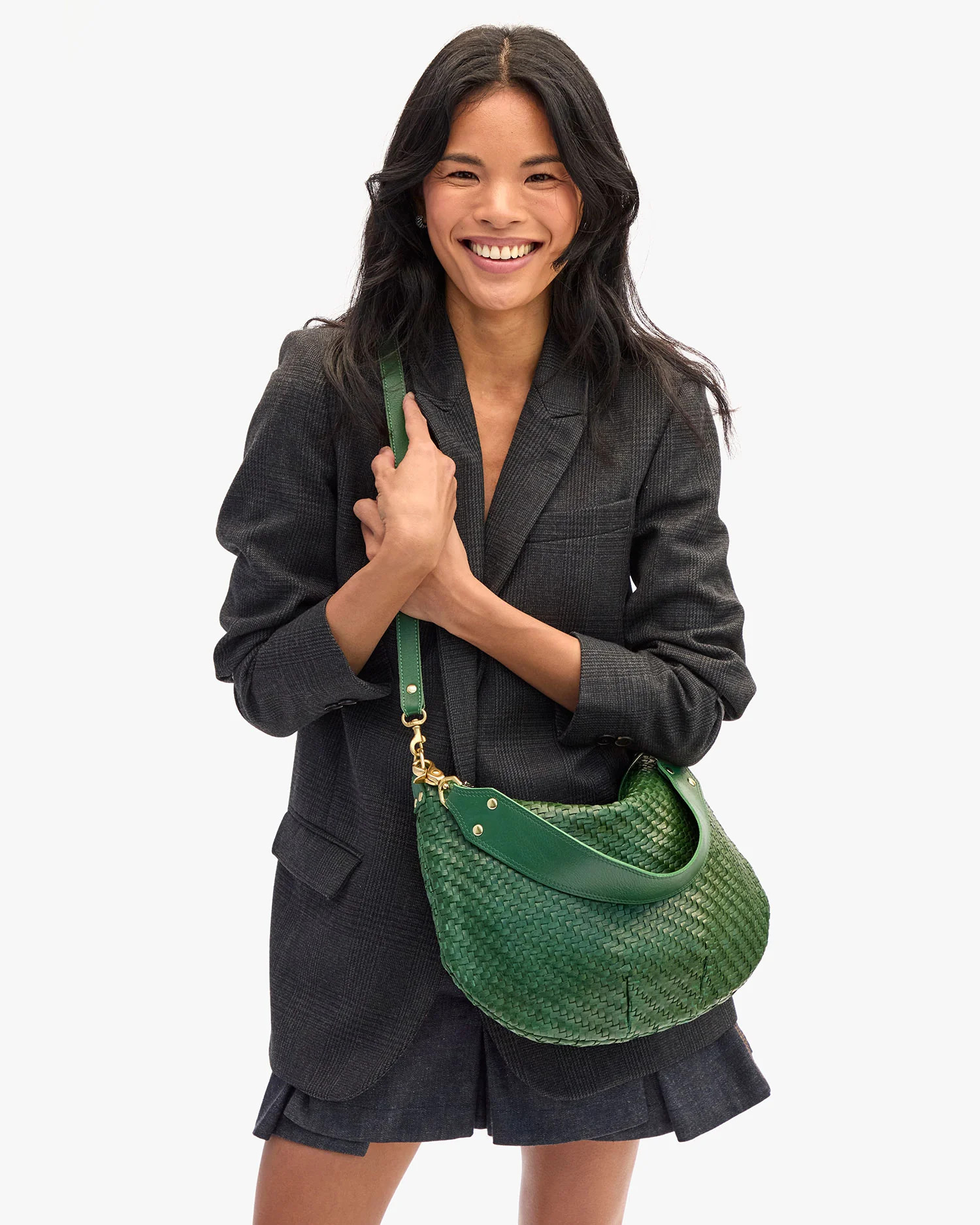 Moyen Messenger | Clare V.