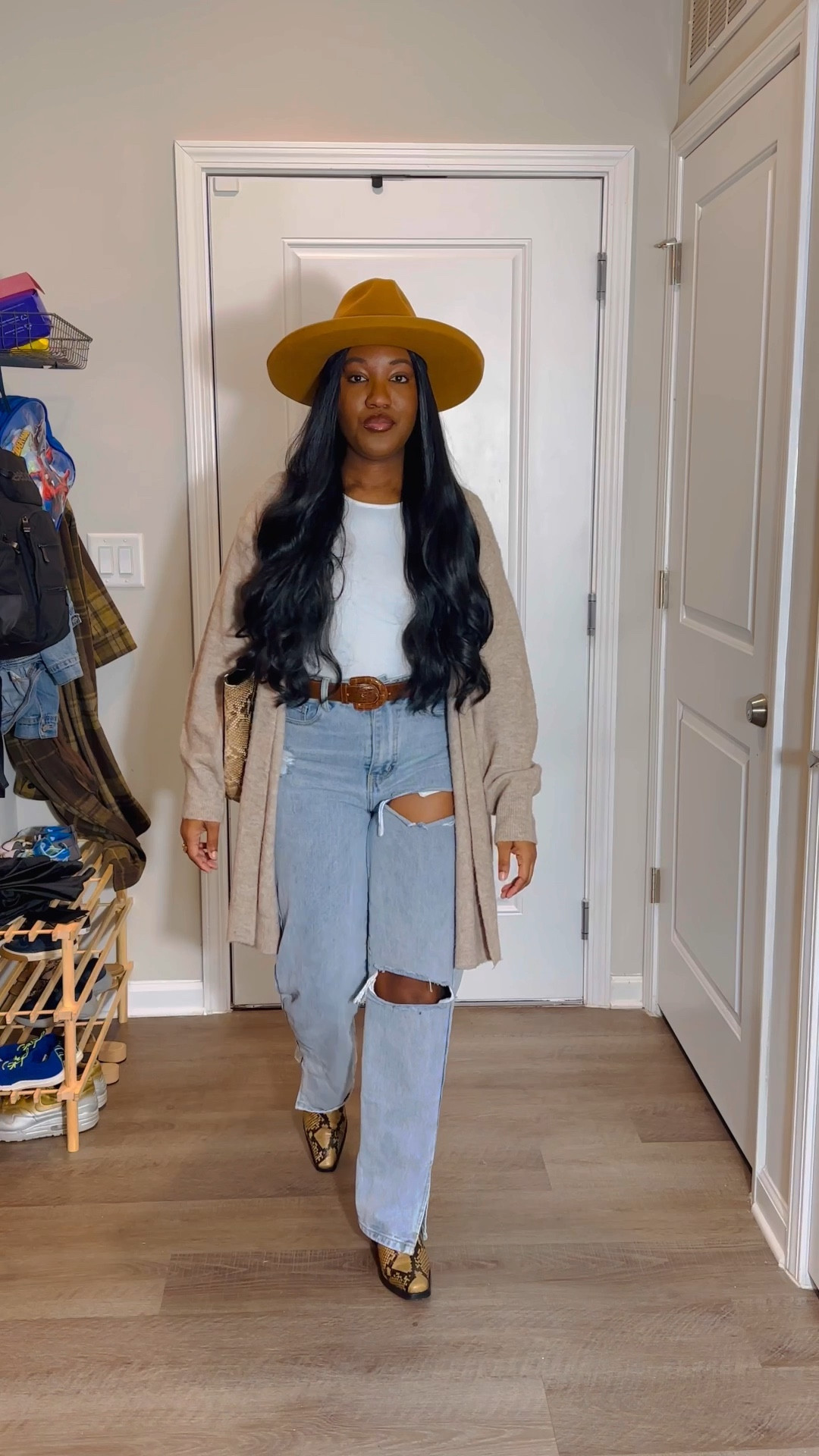 Raise your hand if you’re ready for fall outfits ✋🏾🍂.

#LTKstyletip #LTKshoecrush #LTKSeasonal