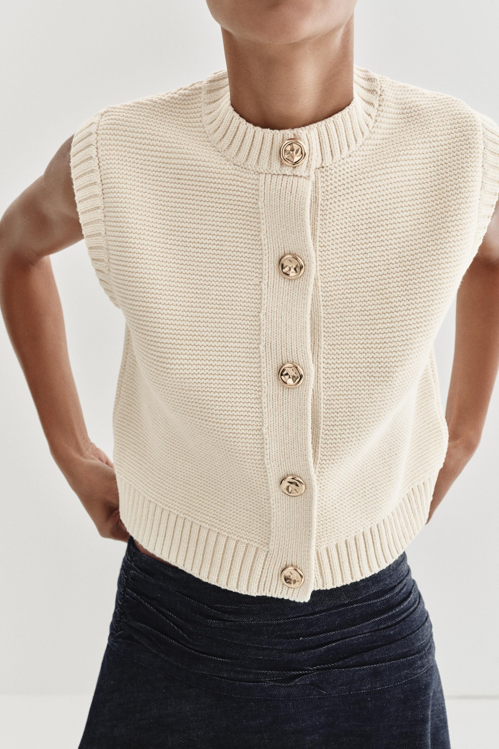 GOLD BUTTON KNIT VEST | Zara US