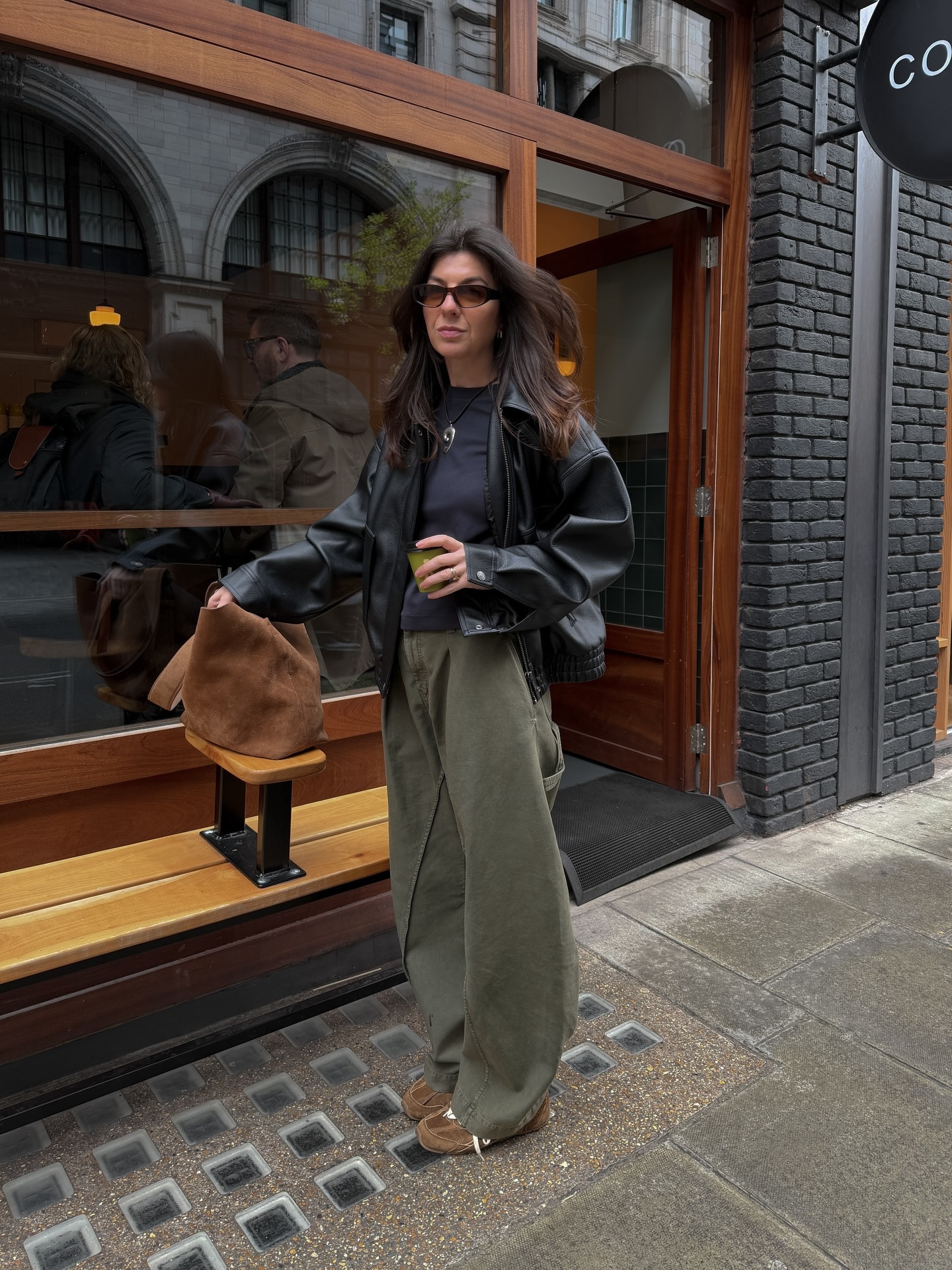 Jacket on then off kind of weather 🎱 
-
📸 @ermaagain.agency