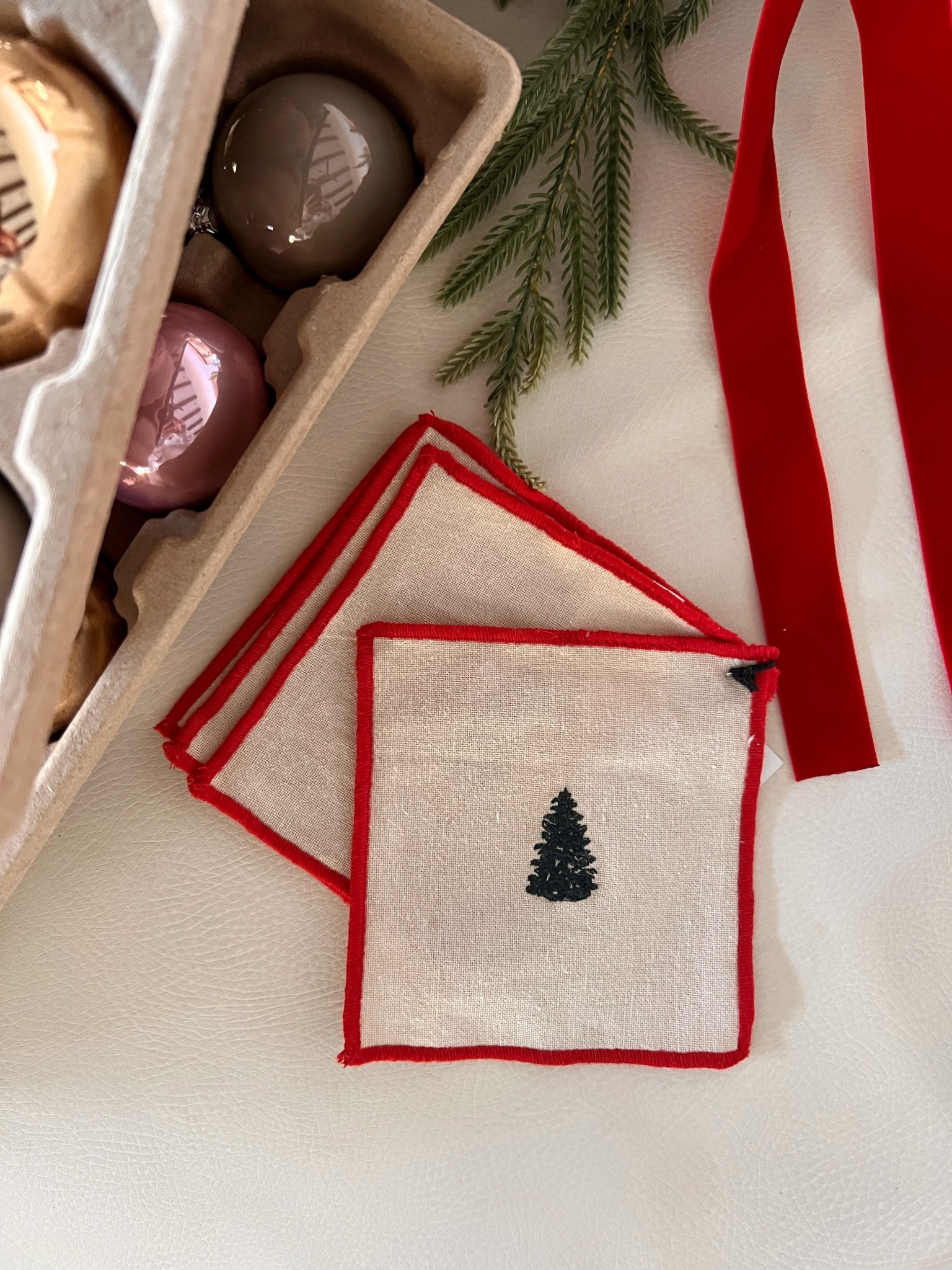 Beautiful coasters 🎄❤️



#LTKHome #LTKHoliday #LTKSeasonal