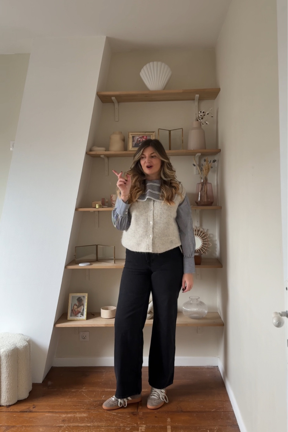 black jean 

#LTKhome #LTKfrance #LTKmidsize