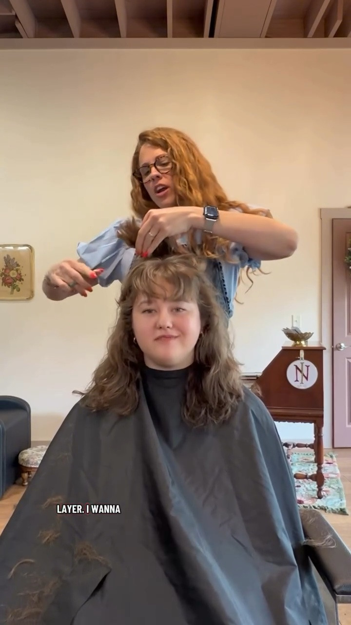 Show this video a bit of love please and thanks! #ohiohair #curlspecialist #curlyhairroutine #curlspoppin @Minerva Beauty @Innersense Organic Beauty
