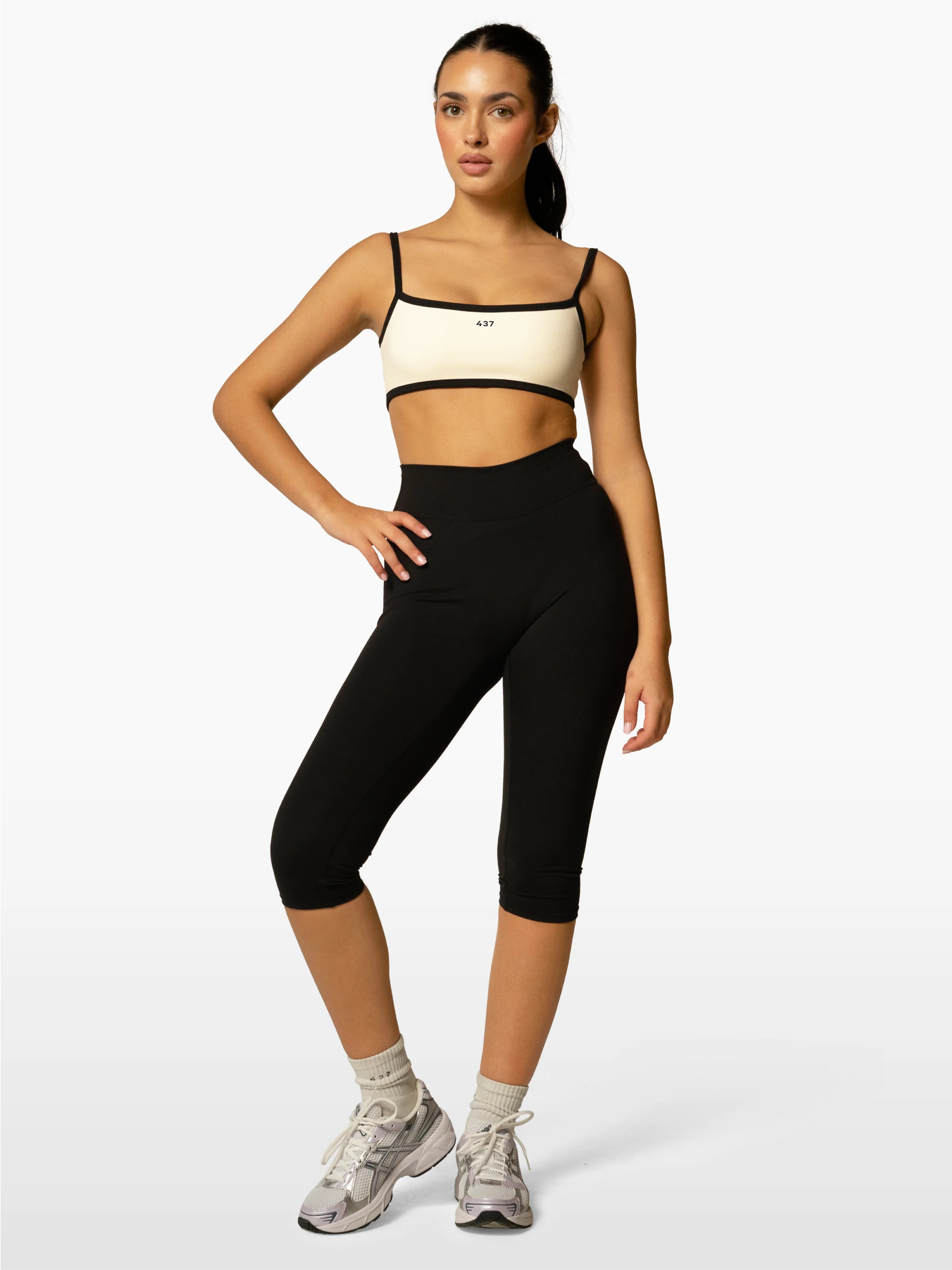 The Capri Legging / Black | 437