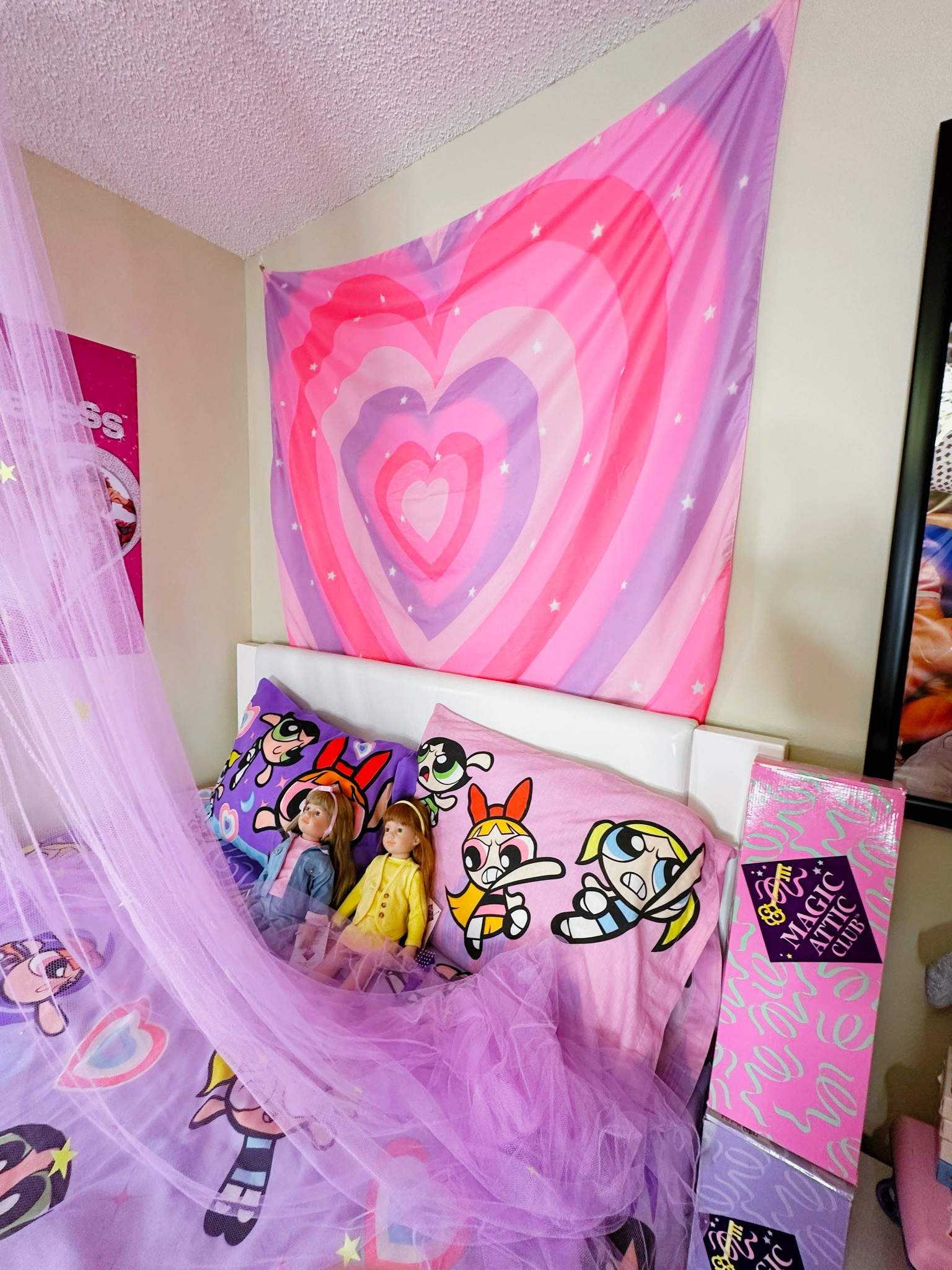 Y2K Room Decor