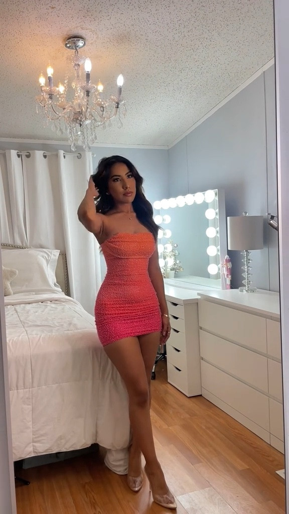 the perfect mini dress 😍✨🌅 (wearing size US 0 for reference)

#LTKVideo #LTKParties