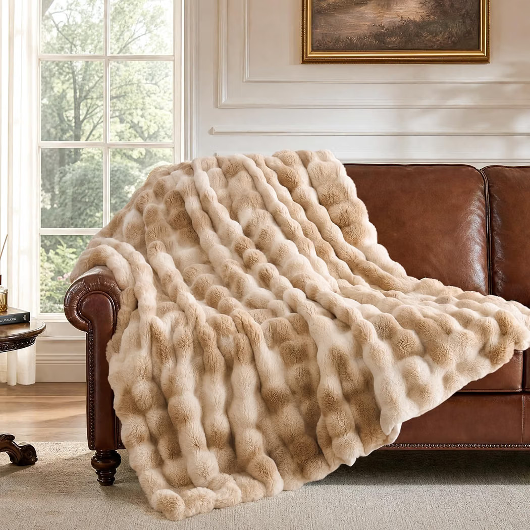 Cozy Bubble Faux Fur King Blanket for Bed, 90x108 Tie-Dye Brown | Amazon (US)