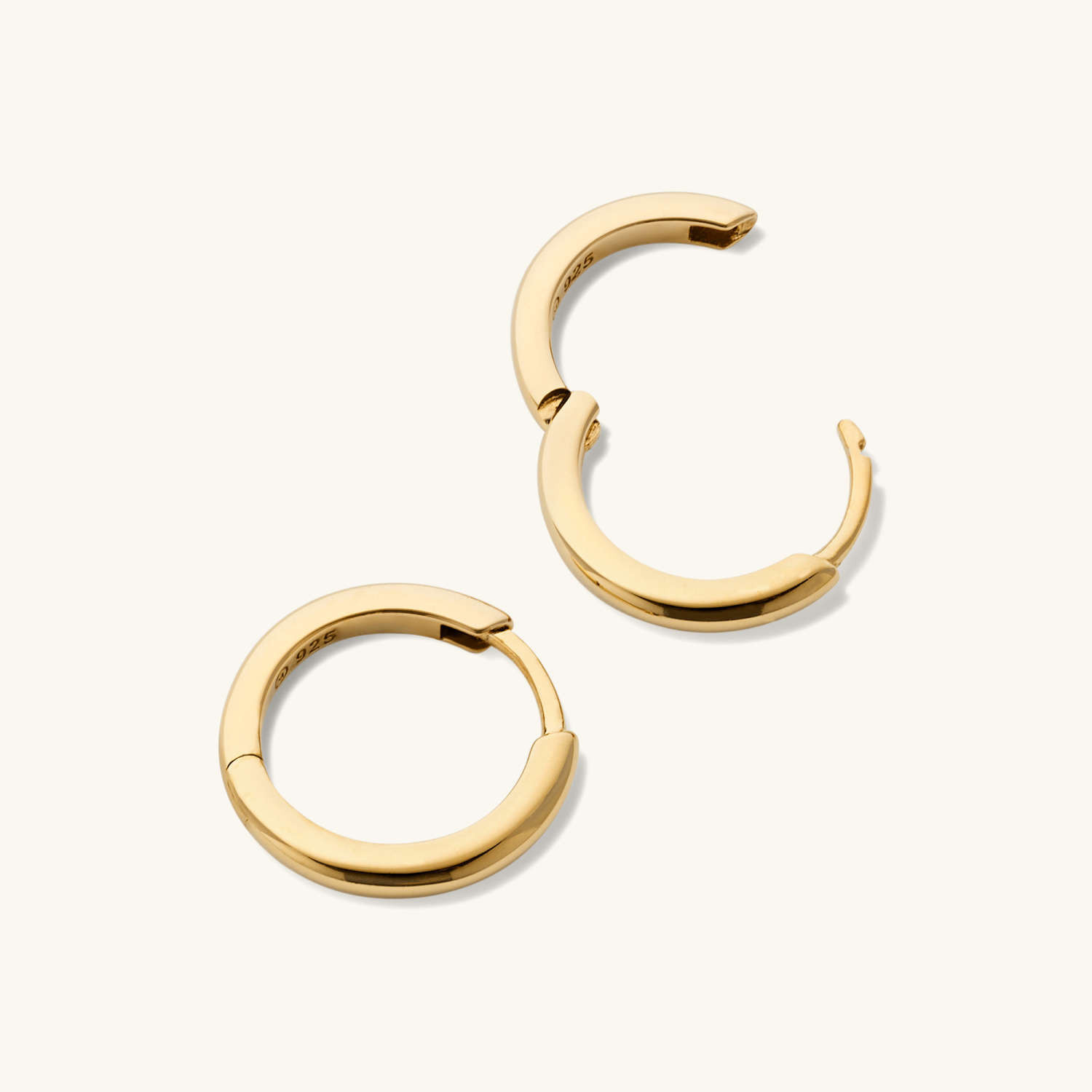 Tube Medium Hoops | Mejuri (Global)