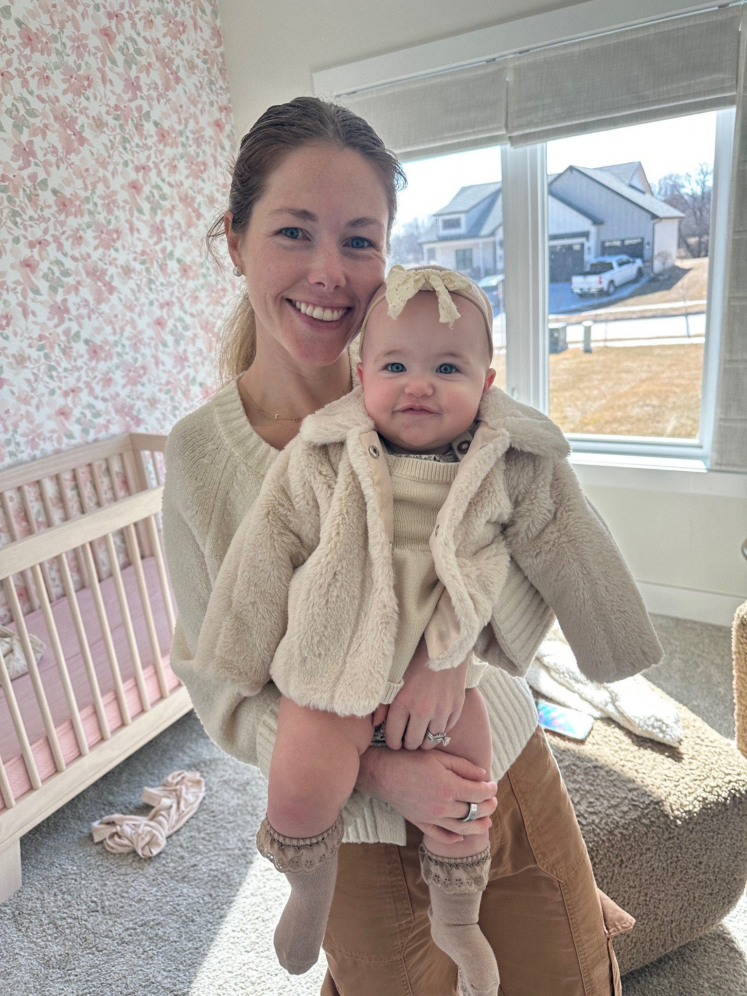 Eloise goes to brunch 🫶