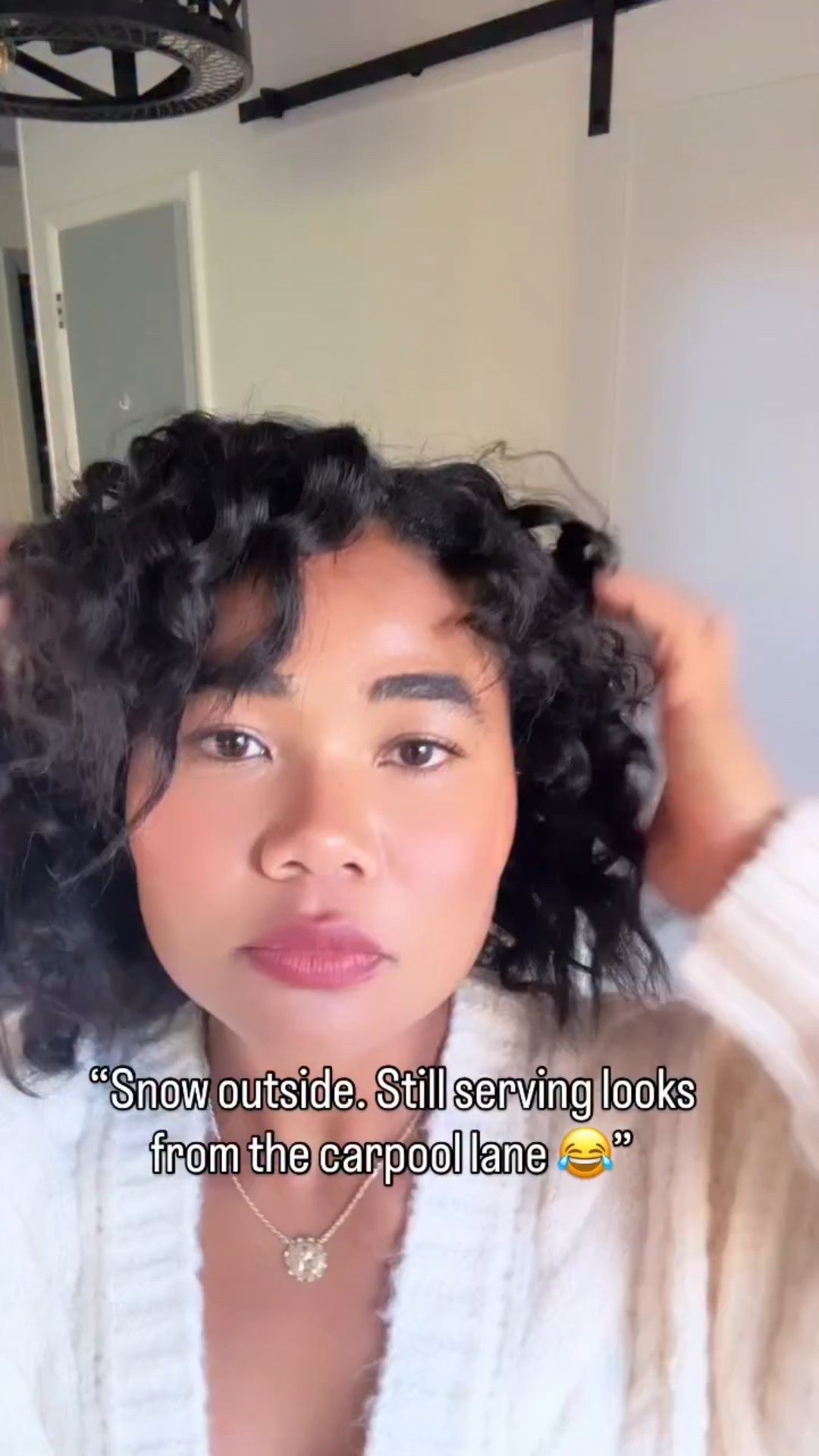 Snow on the ground ❄️ but zero chance I’m skipping a cute outfit moment 😂
Because listen… this sweater is WARM, cozy, and perfect for my “carpool but make it fashion” era 🚗💁‍♀️

The best part? I don’t even have to get out of the car to flex it while picking up the kids.
Peak mom efficiency if you ask me. 😎

👇 Comment OUTFIT and I’ll slide the links straight into your DMs 💌
	•	Don’t forget to follow @shop.ltk + @everydaydonia for daily outfit inspo, exclusive app-only finds, and all the cozy holiday looks 🤎

#ltkfallstyle #ltkstyletip #lovelulus #holidaystyling #thanksgivingoutfit #thanksgivingmood #ltkfashion #momstyle #fallfits #cozymoment