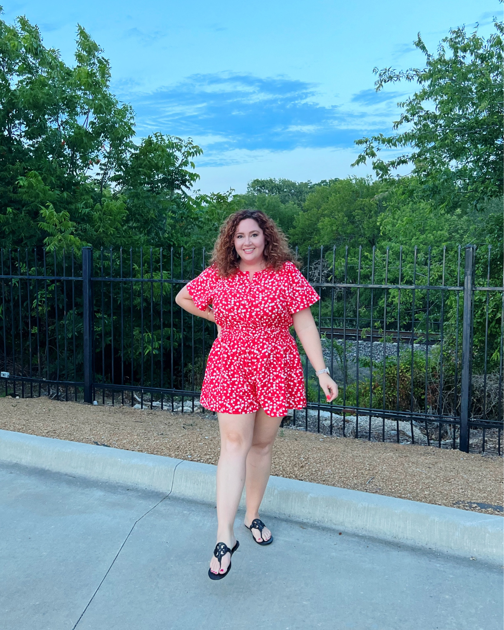 I love a good romper moment, especially in linen and a bold color!  This one is lightweight, a great length and I love the smocked waist. I’m wearing the 1X and it fits perfectly!

#LTKxAnthro #LTKcurves #LTKSeasonal
