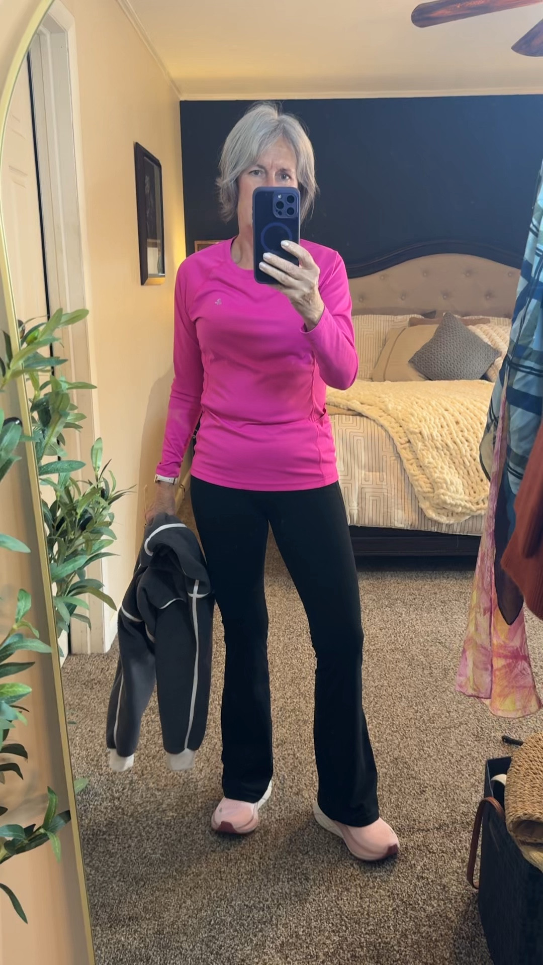 Calling all pickle ballers!  Perfect walking outfit as well! 
Love these flared yoga pants! The are so flattering  

The rash guard is from IUGA not Baleaf. Tagged beloww

#LTKActive #LTKootd #LTKOver40