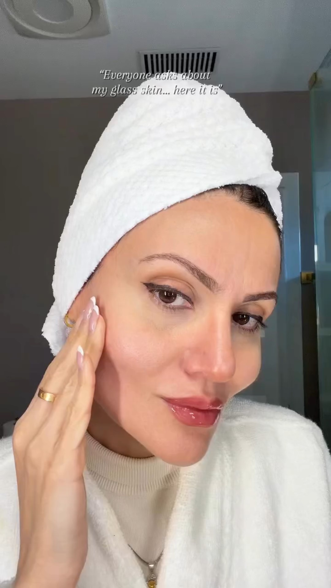 𝐆𝐈𝐌 𝐏𝐃𝐑𝐍 𝐆𝐥𝐨𝐰 𝐃𝐮𝐨 ✨

Start with the Glow Pad to calm, hydrate, and brighten 💧
Follow with the Hydro Bouncy Ampoule for plump, smooth, glass-skin glow ✨

Cooling • Soothing • Deeply hydrating
A simple routine that delivers instant bounce and radiance 💦
Pr gifted

@isntree

Shop now — link in my Linktree / shoppable posts 💚,

#Isntree #GimMeGlow #GlassSkinRoutine #HydratingSkincare #KBeautySkincare
#LTKCreator #UGCBeauty #SkincareEssentials


#LTKBeauty