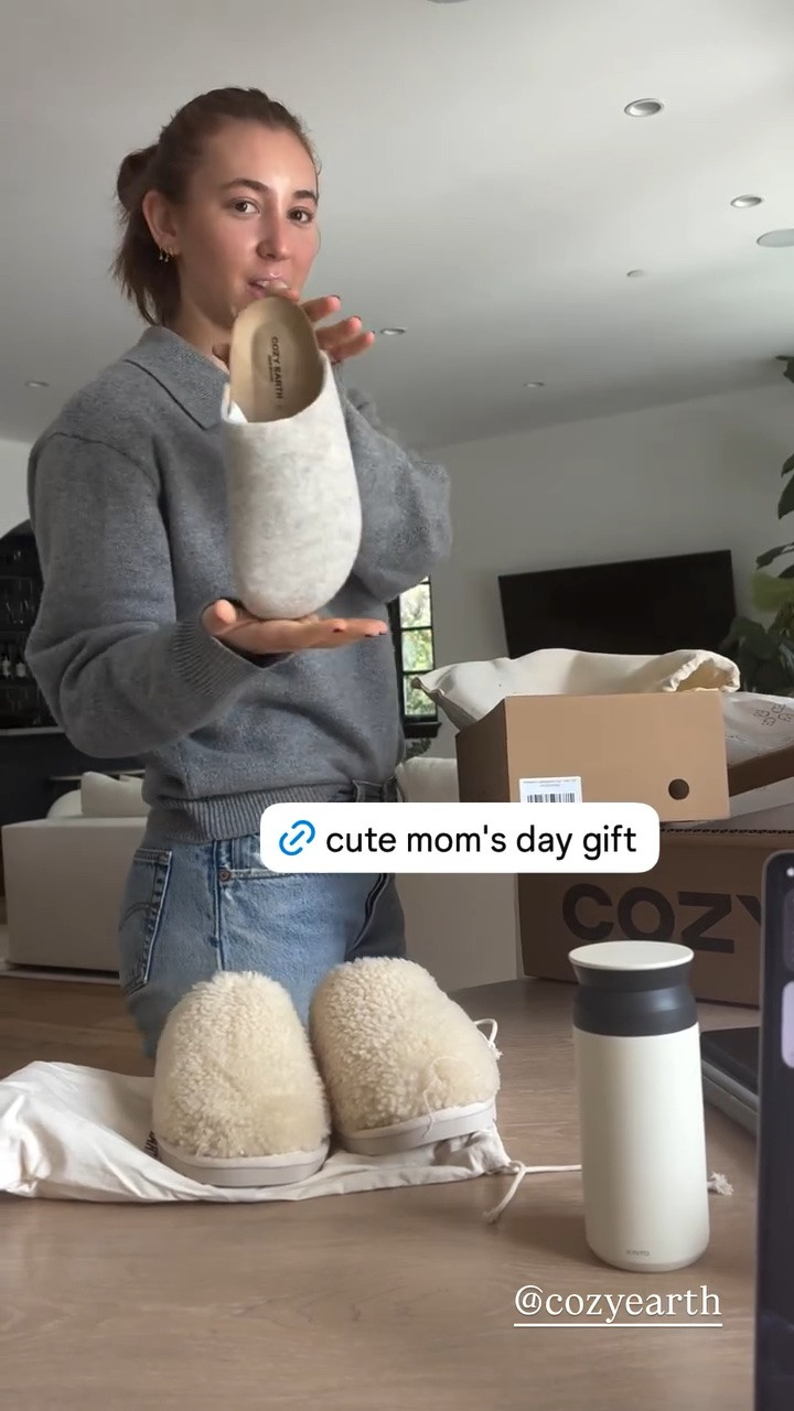 @cozyearth slippers 🤍☁️

#LTKMothersDay #LTKootd #LTKmomlife