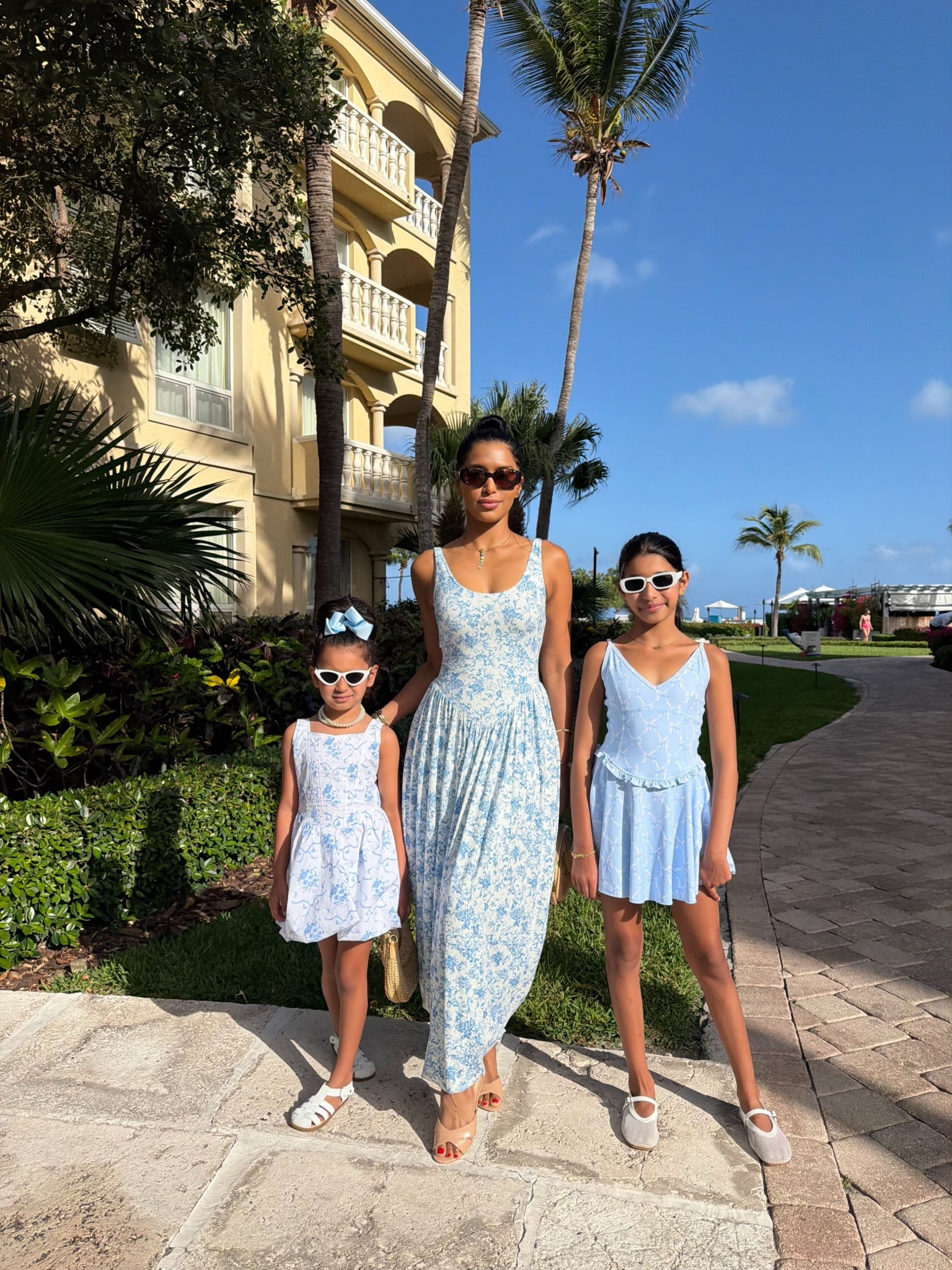 Feeling blue in the tropics 

#LTKootd