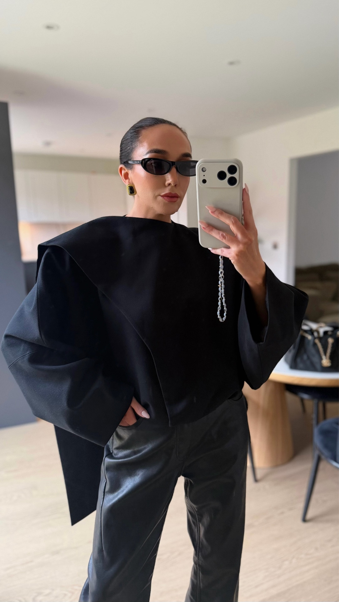 I can’t actually believe this top is from
the high street. 


Scarf top, ootd, maebe, Molly Mae, drape top, leather trousers 

#LTKwinter #LTKstyletip #LTKjeans