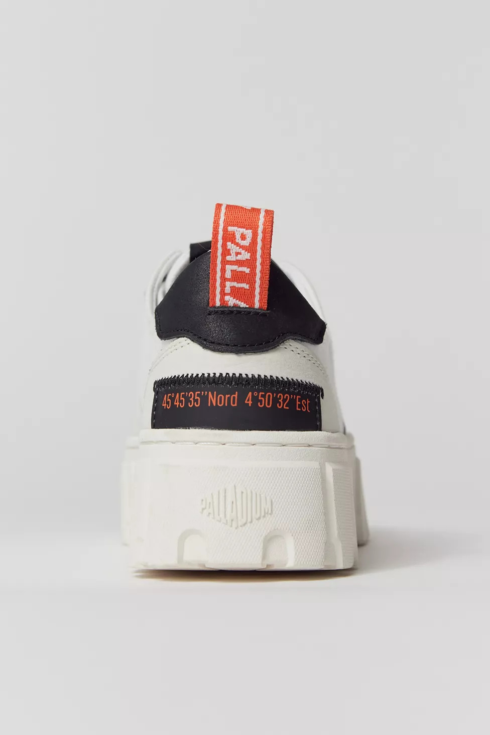 Palladium Pallatower Low Platform Sneaker | Urban Outfitters (US and RoW)