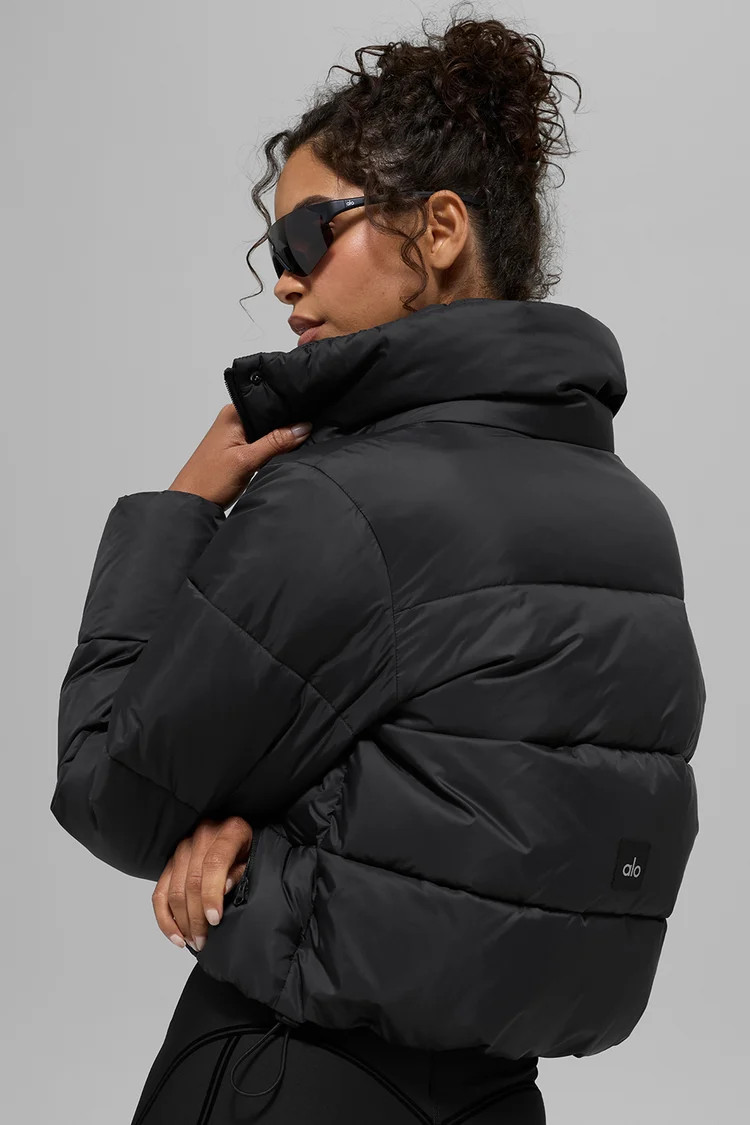 Gold Rush Puffer - Black | Alo Yoga