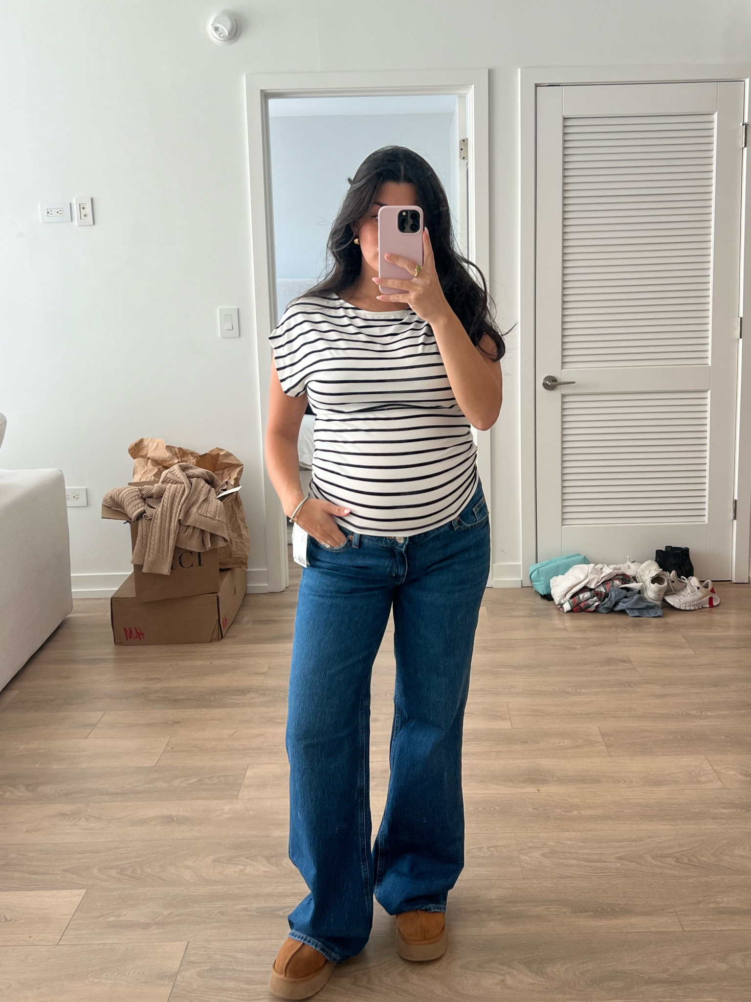 Cute and comfy maternity jeans!! Wearing size S

#LTKBump #LTKStyleTip #LTKSeasonal