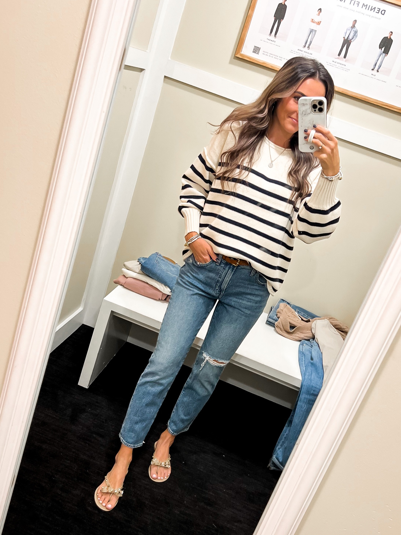 Dying over this sweater + these jeans are an extra 40% off included in the labor day sale -

Sweater- small
Jeans - 25 

#madewell #labordaysale #sweatersale #fallstyle #ltksale #competition 


#LTKSale #LTKstyletip #LTKsalealert